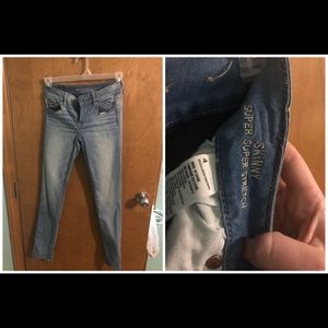 American eagle size 4 regular light jeans